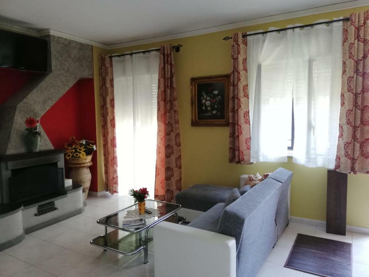 B & B Amici Dell'Etna Nicolosi Buitenkant foto